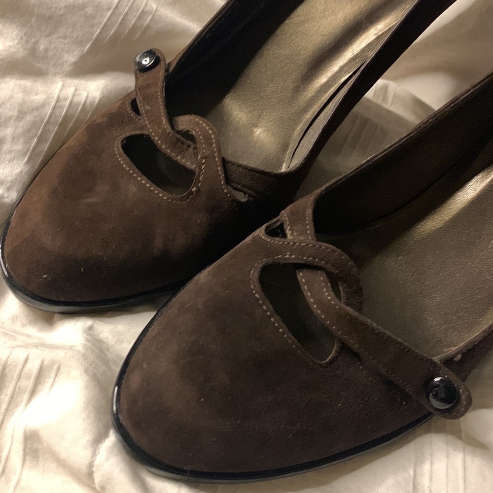Stuart Weitzman Chocolate Suede Pumps - image 6